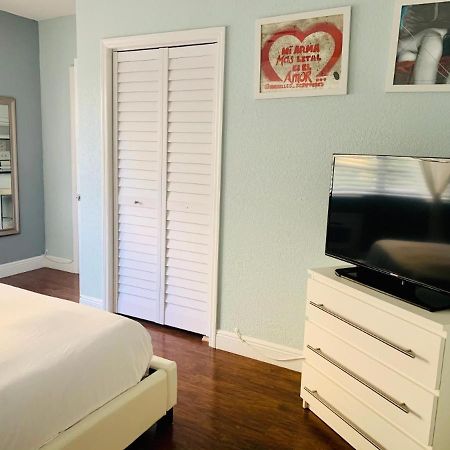 Sun Sand And Love - Lovely 2 Beds, 2 Bath Condo ميامي بيتش المظهر الخارجي الصورة
